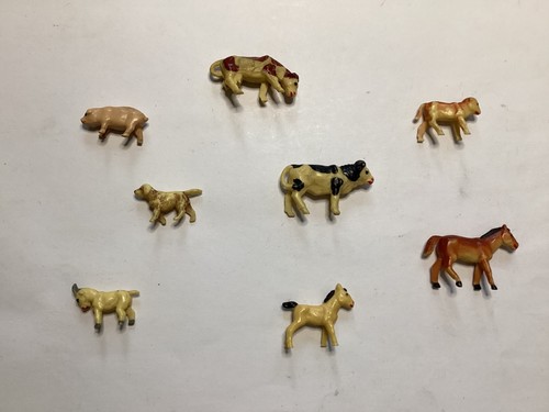 Kunststofffiguren - 8, (masse)